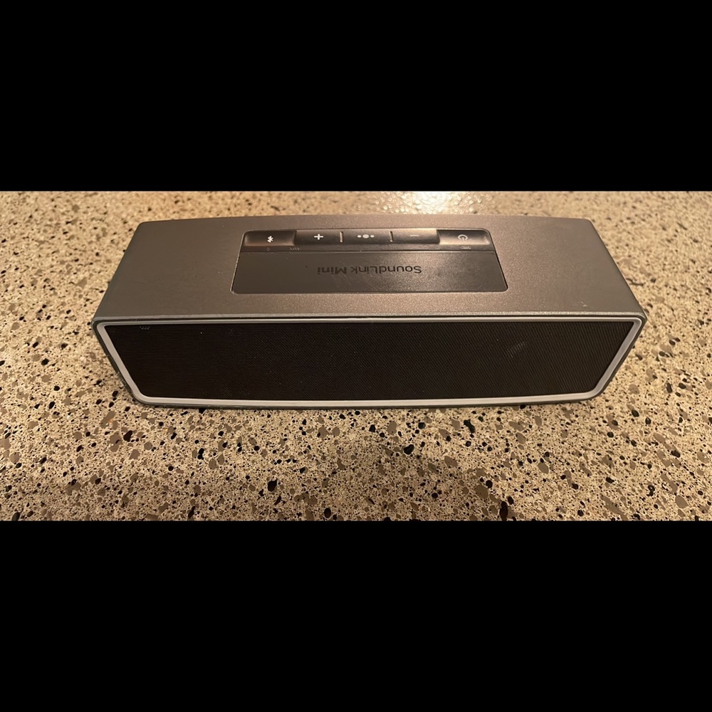 Bose speaker for sale:)